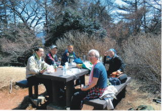 ��������H